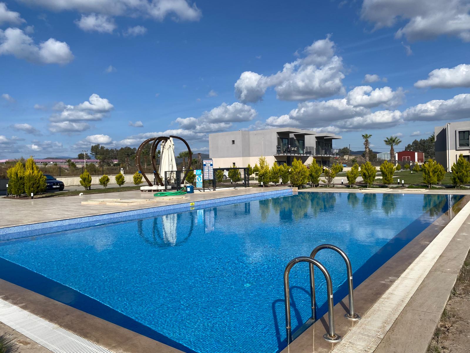 Dorya Suites2'de - Full Eşyalı, Bahçeli 1+1 Kiralık Daire